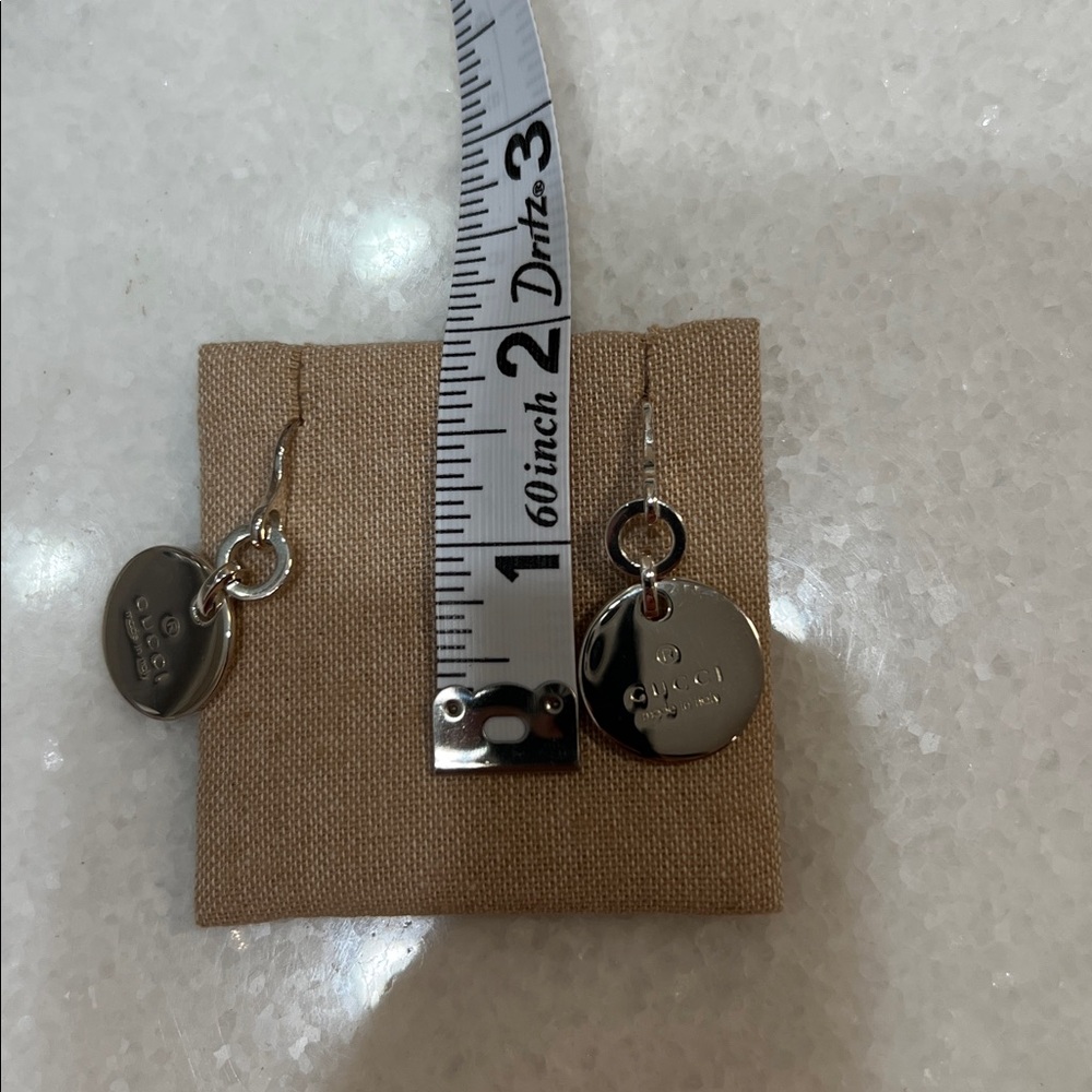 NEW Gucci Silver Round Plate Earrings - Picture 6 of 6
